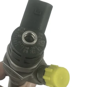 BOSCH felújított injektor 0445110616 13537810702