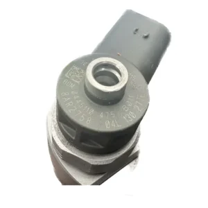 BOSCH felújított injektor 0445110475 0445110474